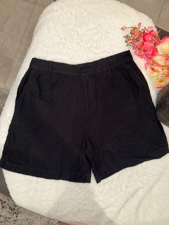 NIC+ZOE Pants - NWT NIC+ZOE Black Tailored Linen-Blend Shorts Size 14